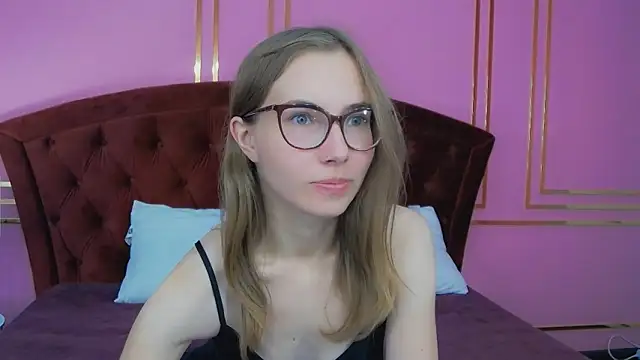 Snapshot of JessieJuss chatting on 09.23.25 JessieJuss online show from 09.23.25