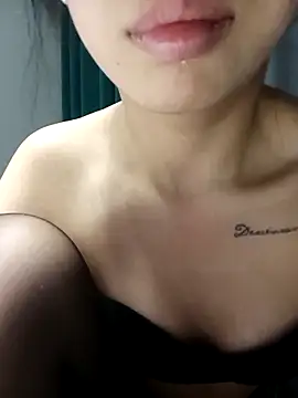 Snapshot of mumu7890 chatting on 10.20.25 mumu7890 online show from 10.20.25