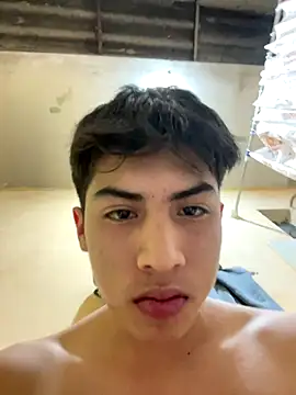 Xannxx online show from 12.04.25