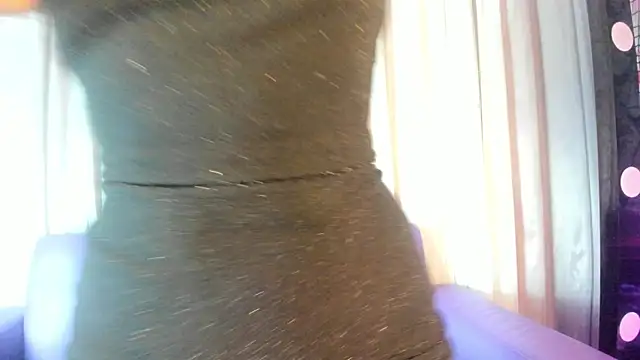 Zairaa Fox online show from 10.15.25