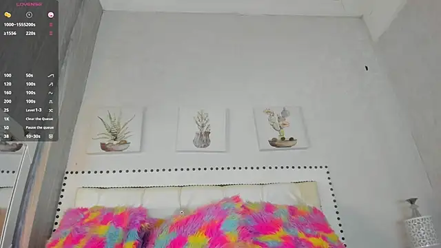 nahomi lil online show from 10.09.25