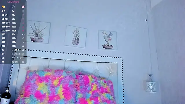 nahomi lil online show from 10.11.25