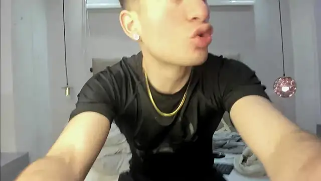 HunterHeat  online show from 10.15.25