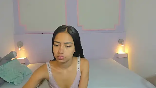 DanielaEmber7 online show from 10.04.25