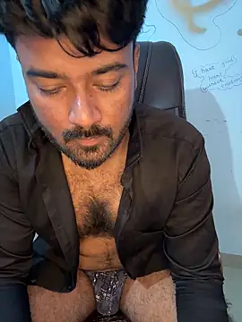 Snapshot of MeekBatgirl chatting on 10.29.25 MeekBatgirl online show from 10.29.25