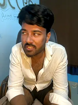 Snapshot of MeekBatgirl chatting on 11.09.25 MeekBatgirl online show from 11.09.25