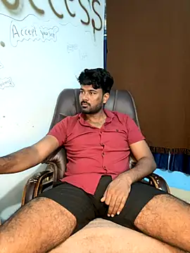 Snapshot of MeekBatgirl chatting on 11.11.25 MeekBatgirl online show from 11.11.25