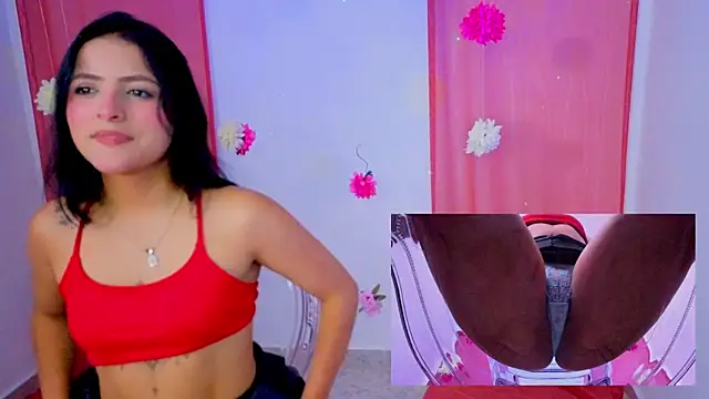 Snapshot of Nathi_Medusa chatting on 10.22.25 Nathi Medusa online show from 10.22.25