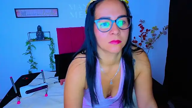 Snapshot of Nathi_Medusa chatting on 10.29.25 Nathi Medusa online show from 10.29.25