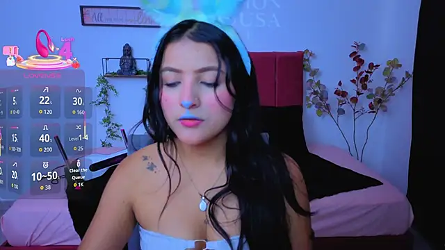 Snapshot of Nathi_Medusa chatting on 11.06.25 Nathi Medusa online show from 11.06.25