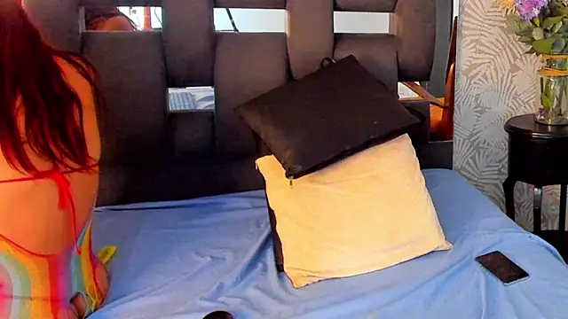 Snapshot of MissDiabla_ chatting on 11.05.25 MissDiabla online show from 11.05.25