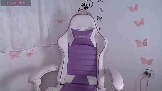 Violet-Flow online show from 04.17.26