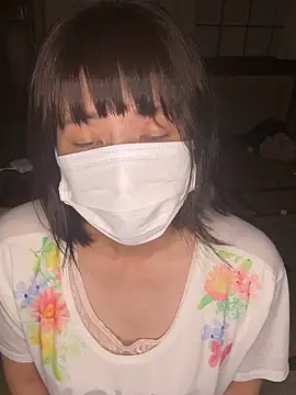 Snapshot of hanachan_001 chatting on 10.04.25 hanachan 001 online show from 10.04.25