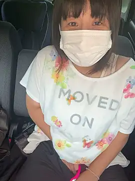 Snapshot of hanachan_001 chatting on 10.15.25 hanachan 001 online show from 10.15.25