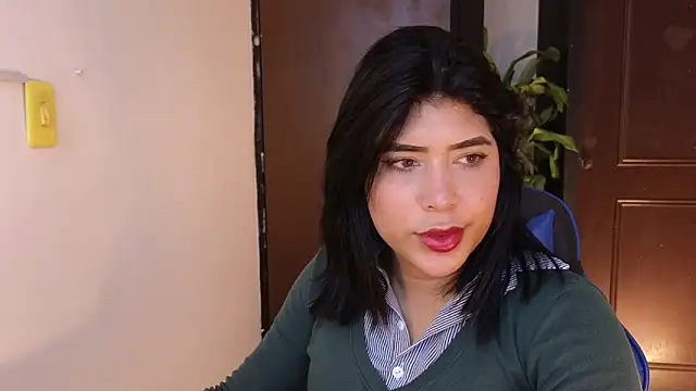 Snapshot of dahiana_marin chatting on 06.16.26 dahiana marin online show from 06.16.26