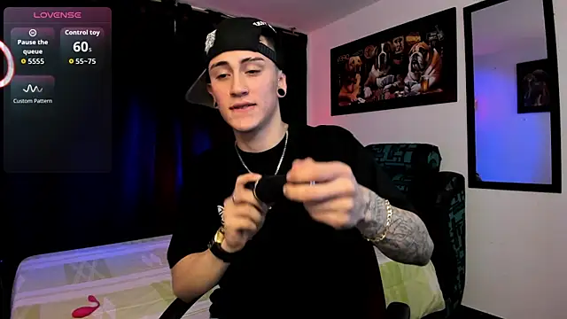 Snapshot of Sebas_maverick chatting on 11.13.25 Sebas maverick online show from 11.13.25