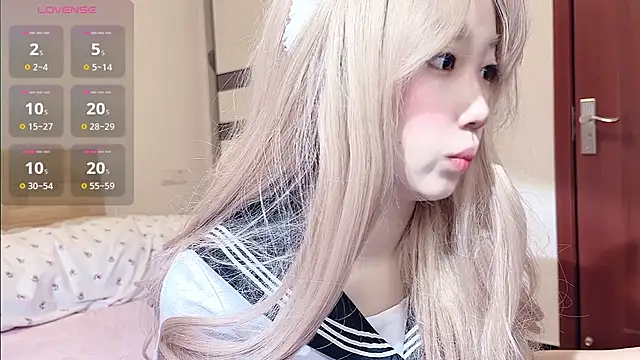 Snapshot of TuTu0066 chatting on 04.14.26 TuTu0066 online show from 04.14.26