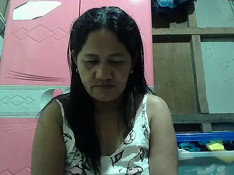 hotmama 063 online show from 10.15.25