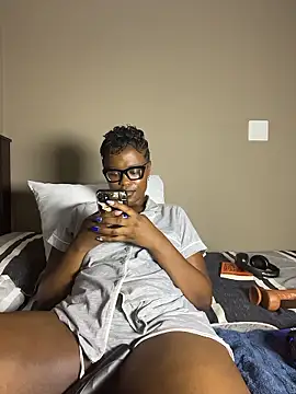 Moonzy77 online show from 01.09.26