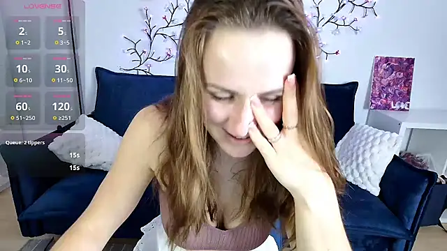 Julia Lia online show from 09.12.25