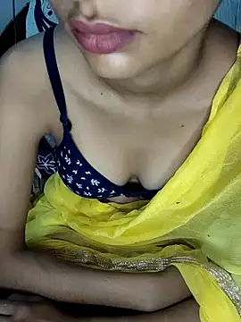 Snapshot of Aidakhan1212 chatting on 09.20.25 Aidakhan1212 online show from 09.20.25