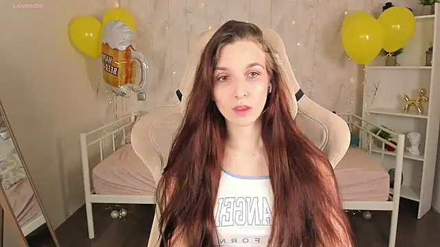 Miss   Eva online show from 09.25.25