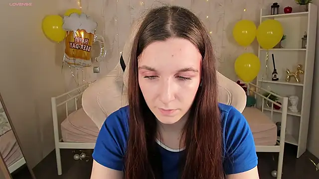 Miss   Eva online show from 09.30.25