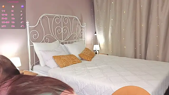 Miss   Eva online show from 10.08.25