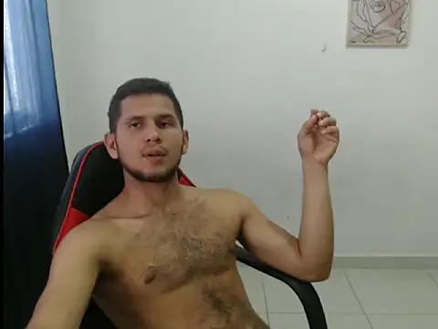Snapshot of maik_135 chatting on 09.15.25 maik 135 online show from 09.15.25