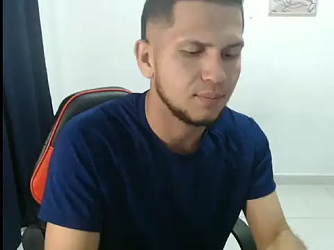 Snapshot of maik_135 chatting on 09.20.25 maik 135 online show from 09.20.25