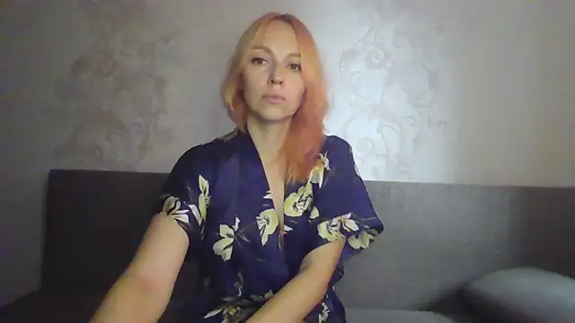 Snapshot of MashaSwan9977 chatting on 10.14.25 MashaSwan9977 online show from 10.14.25