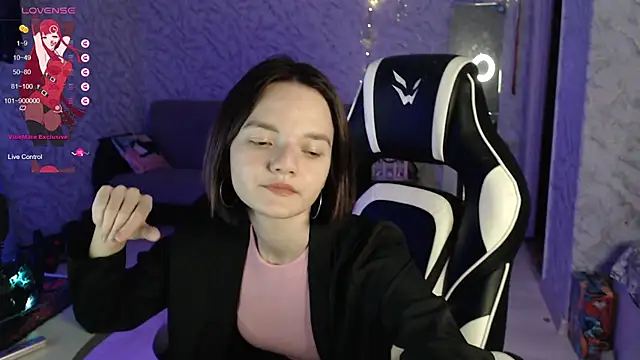 Kitti study online show from 10.07.25