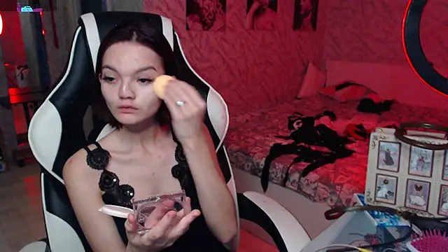 Kitti study online show from 10.31.25