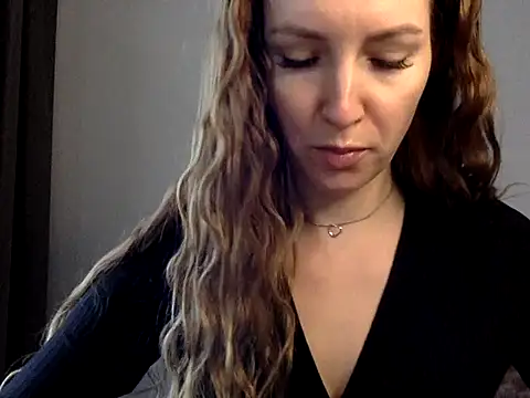 Varnyx online show from 11.07.25