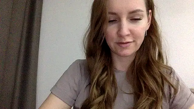 Varnyx online show from 12.14.25