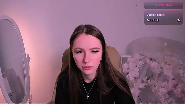 Snapshot of WildHoneyXO chatting on 10.10.25 WildHoneyXO online show from 10.10.25