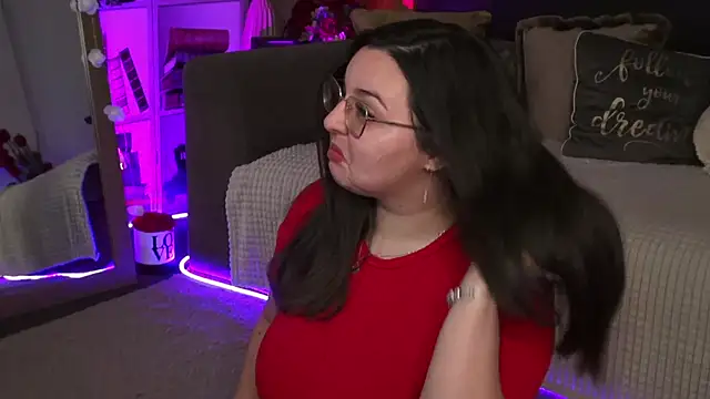 Mia Swano online show from 04.18.26