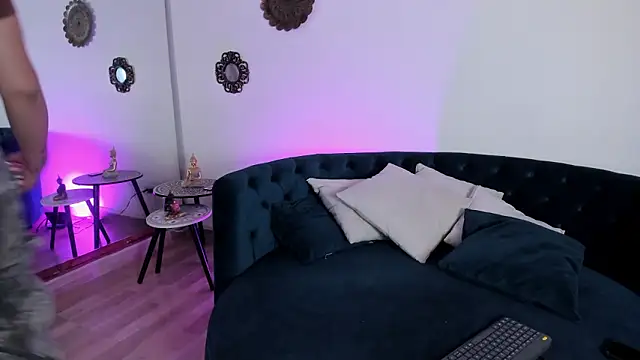 jasmincollin  online show from 03.29.26