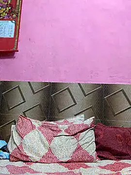 sassyhoneyfluff online show from 07.03.26