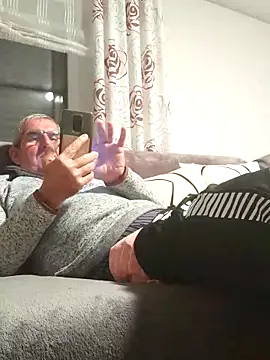 Oldmenhot66 online show from 10.30.25