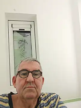 Oldmenhot66 online show from 11.24.25