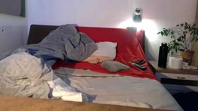 Snapshot of EdelHolz91 chatting on 10.03.25 EdelHolz91 online show from 10.03.25