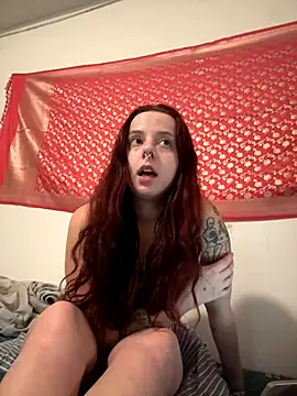 venusluvxoxo online show from 10.29.25