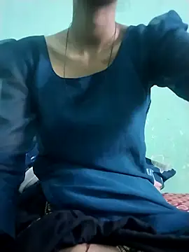 Pooja cute online show from 10.08.25