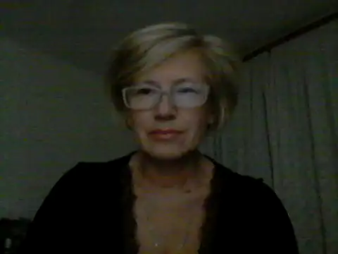 LucyLewisX online show from 09.27.25