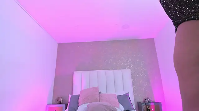 KaylieBrooks online show from 04.15.26