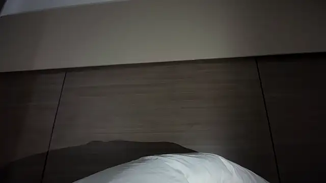 Liiz 01 online show from 11.25.25