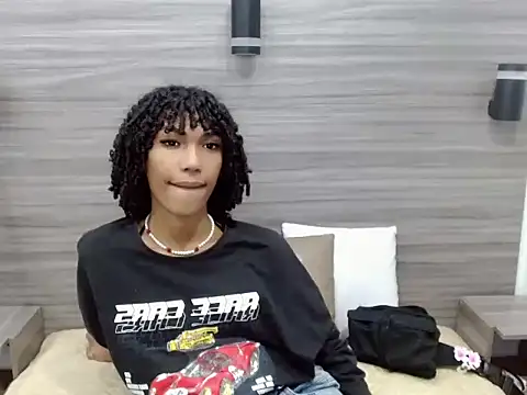 Penelopee Rouse online show from 12.19.25