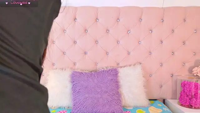 CaterinaRomano online show from 12.16.25