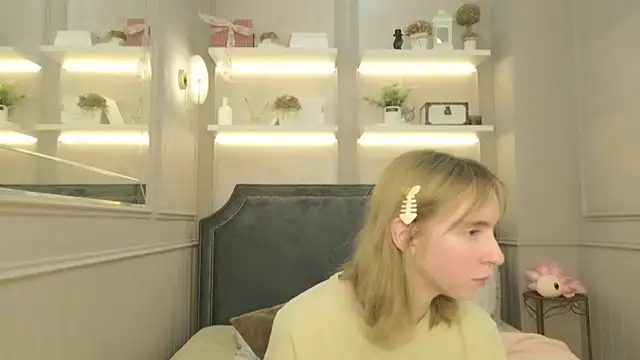 Beverly Gomes online show from 09.15.25